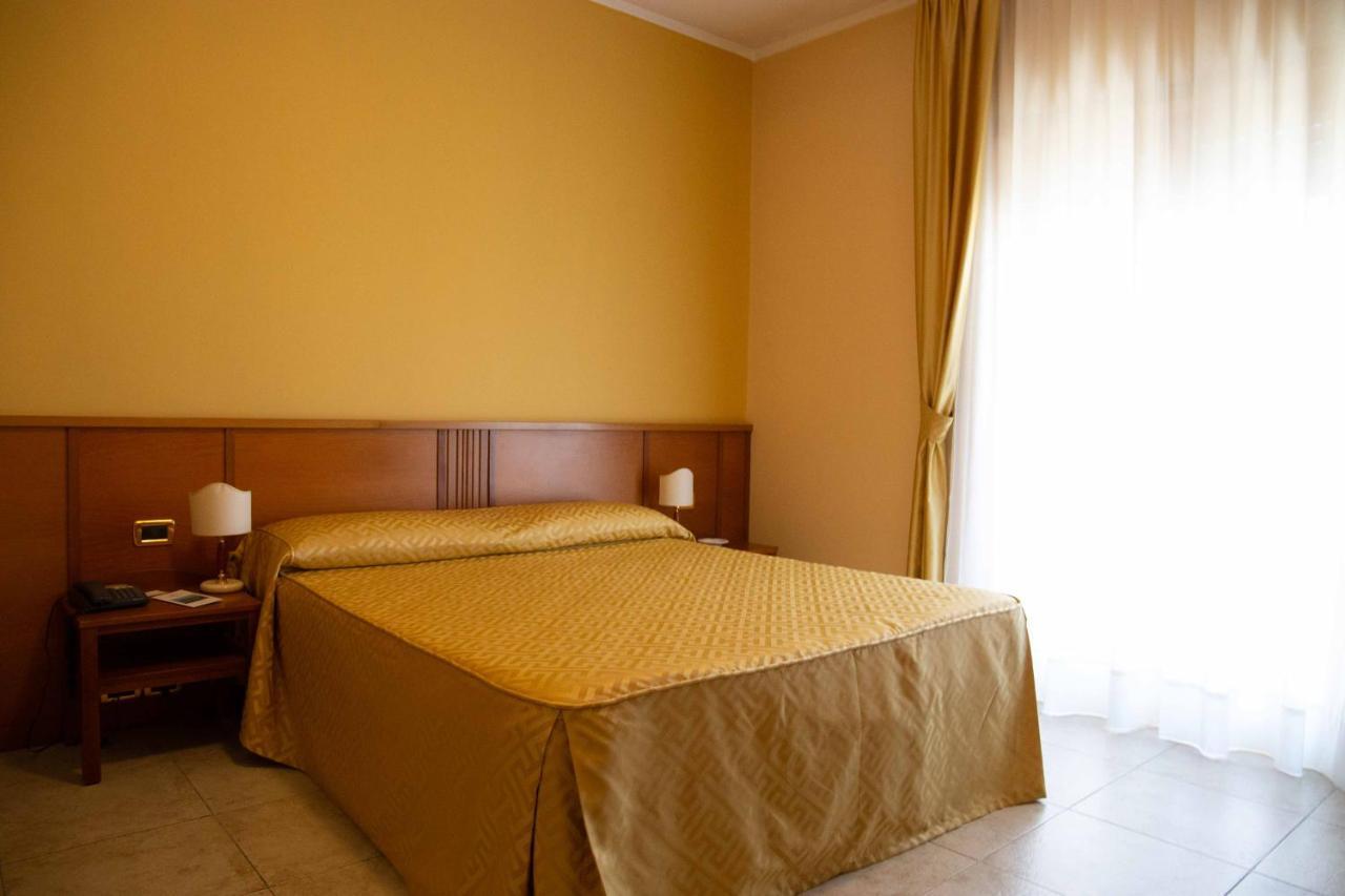 Hotel Maddaloni Tufino Екстер'єр фото