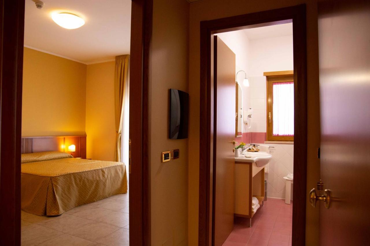 Hotel Maddaloni Tufino Екстер'єр фото