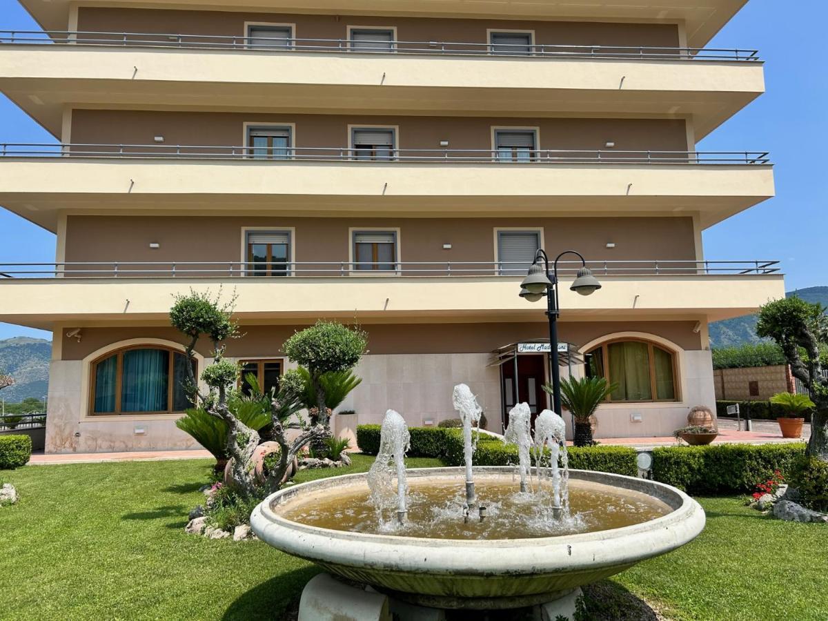 Hotel Maddaloni Tufino Екстер'єр фото